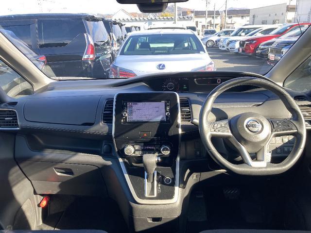 セレナ Ｇ　４ＷＤ　純正フルセグメモリーナビ　後席モニター　ＤＶＤ再生　Ｂｌｕｅｔｏｏｔｈ　両側電動スライド　ＬＥＤヘッドランプ　スマートキー　キーレス　オートクルーズコントロール　アイドリングストップ（7枚目）