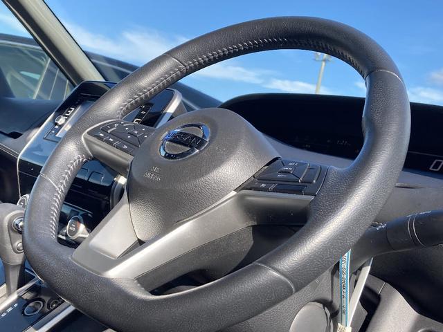 セレナ Ｇ　４ＷＤ　純正フルセグメモリーナビ　後席モニター　ＤＶＤ再生　Ｂｌｕｅｔｏｏｔｈ　両側電動スライド　ＬＥＤヘッドランプ　スマートキー　キーレス　オートクルーズコントロール　アイドリングストップ（16枚目）