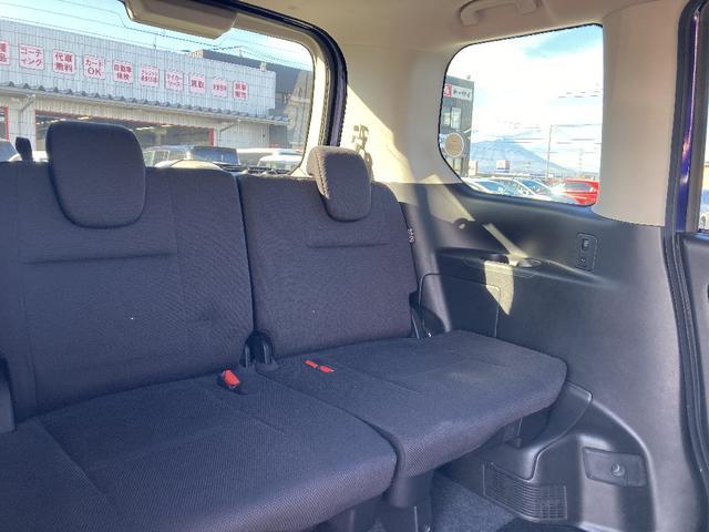 セレナ Ｇ　４ＷＤ　純正フルセグメモリーナビ　後席モニター　ＤＶＤ再生　Ｂｌｕｅｔｏｏｔｈ　両側電動スライド　ＬＥＤヘッドランプ　スマートキー　キーレス　オートクルーズコントロール　アイドリングストップ（32枚目）