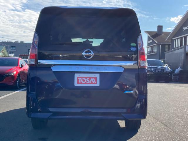 セレナ Ｇ　４ＷＤ　純正フルセグメモリーナビ　後席モニター　ＤＶＤ再生　Ｂｌｕｅｔｏｏｔｈ　両側電動スライド　ＬＥＤヘッドランプ　スマートキー　キーレス　オートクルーズコントロール　アイドリングストップ（49枚目）