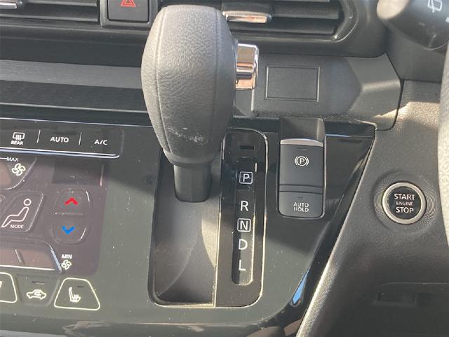 当店は常時８０台の在庫を展示しているハイブリッドカー専門店です。当社独自の中古ハイブリッドカー呼称「Ｒｅ：ＨＹＢＲＩＤ」。厳しい条件をクリアした確かな商品をお客様にお届けします。