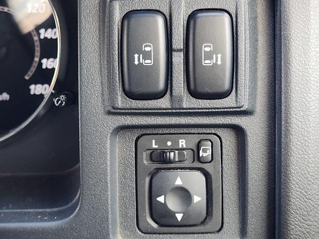 デリカＤ：５ Ｄ　パワーパッケージ　４ＷＤ　ターボ　ワンオーナー　アルパイン９インチフルセグナビ　Ｂｌｕｔｅｔｏｏｔｈ接続　バックカメラ　フリップダウンモニター　両側自動ドア　シートヒーター　ＨＩＤオートライト　クルーズコントロール（25枚目）