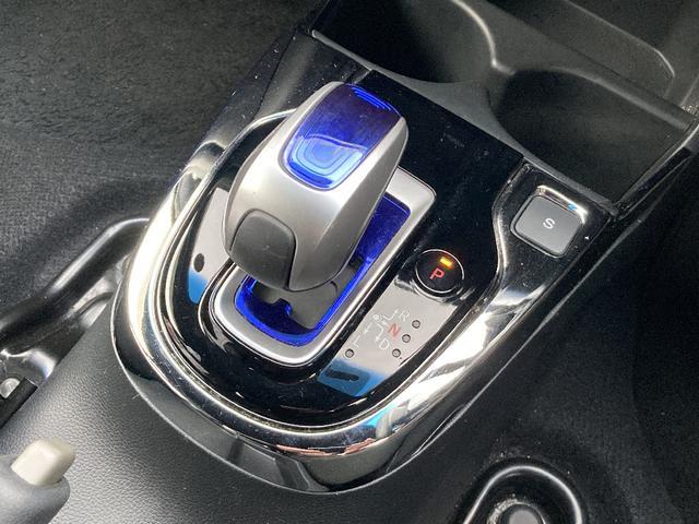 フィットハイブリッド Sパッケージ 4WD 純正フルセグSDナビ Blutetooth接続 バックカメラ エンジンスターター LEDオートライト クルーズコントロール ワイパーデアイサー ミラーヒーター 横滑り防止装置 パドルシフト(19枚目)