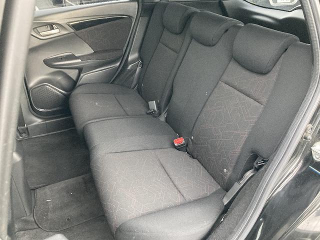 フィットハイブリッド Sパッケージ 4WD 純正フルセグSDナビ Blutetooth接続 バックカメラ エンジンスターター LEDオートライト クルーズコントロール ワイパーデアイサー ミラーヒーター 横滑り防止装置 パドルシフト(33枚目)