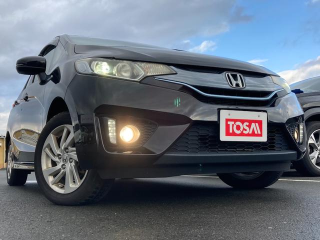 フィットハイブリッド Sパッケージ 4WD 純正フルセグSDナビ Blutetooth接続 バックカメラ エンジンスターター LEDオートライト クルーズコントロール ワイパーデアイサー ミラーヒーター 横滑り防止装置 パドルシフト(45枚目)