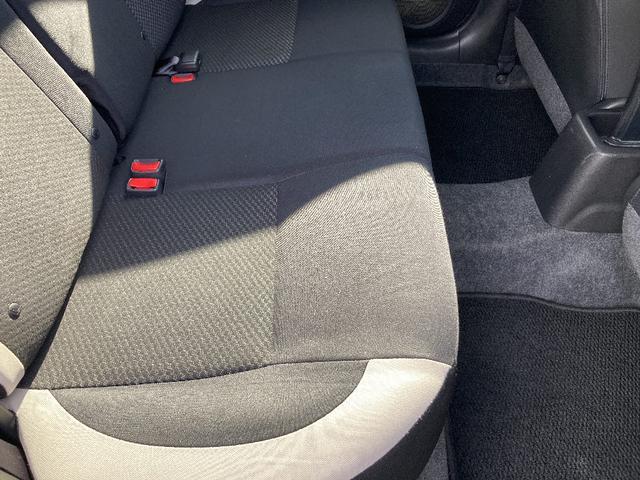 ノート ｅパワーＢ　ＦＯＵＲ　切替式４ＷＤ　全方位モニター　エマージェンシーブレーキ　社外メモリーナビ　Ｂｌｕｅｔｏｏｔｈ　衝突被害軽減システム　ＥＴＣ　クリアランスソナー／バックソナー　インテリジェントキー　盗難防止装置（28枚目）