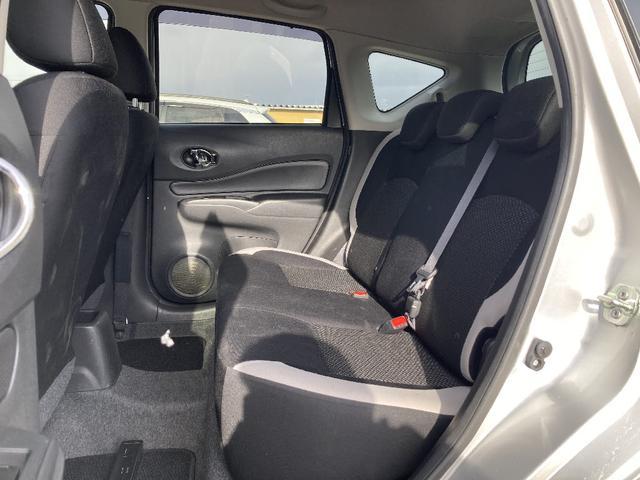 ノート ｅパワーＢ　ＦＯＵＲ　切替式４ＷＤ　社外メモリーナビ　ＣＤ／ＤＶＤ／Ｂｌｕｅｔｏｏｔｈ　アラウンドビューモニター　エマージェンシーブレーキ　　ＥＴＣ　スマートキー　横滑り防止装置　フロント／バックソナー　オートライト（33枚目）