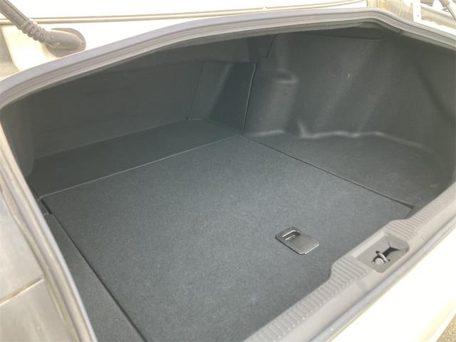 ���X�͏펞�W�O��̍݌ɂ�W�����Ă���n�C�u���b�h�J�[���X�ł��B���ГƎ��̒��Ãn�C�u���b�h�J�[�ď́u�q���F�g�x�a�q�h�c�v�B�������������N���A�����m���ȏ��i�����q�l�ɂ��͂����܂��B