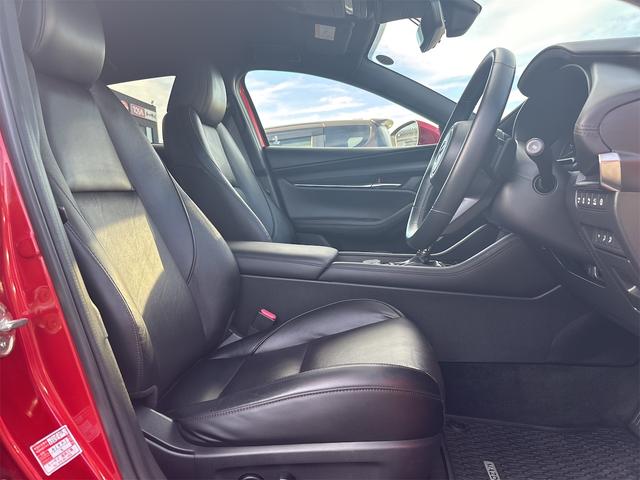 MAZDA3ファストバック 20S Lパッケージ マツダコネクトセンターディスプレィ フルセグ DVD-V BT-A 全方位モニター LEDヘッドライト オートハイビーム 革シート アドバンストキー シートヒーター レーダークルーズ コーナーセンサー(37枚目)