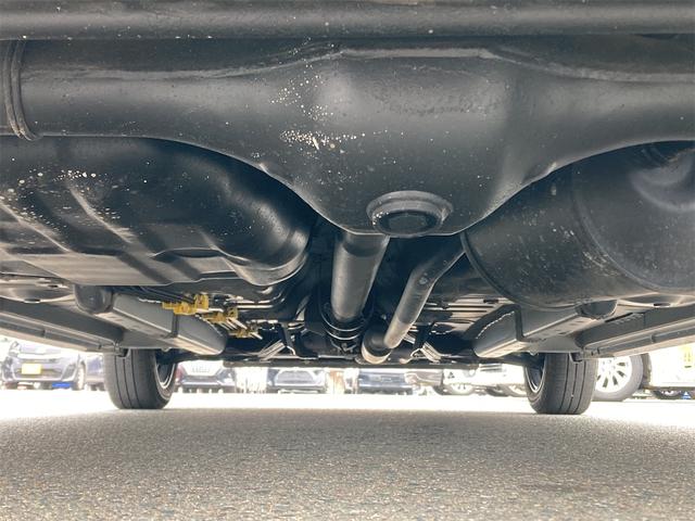 下回りもとってもキレイです！当店では、下回り防錆塗装も施工できます。愛車の下回りをサビから守ります！