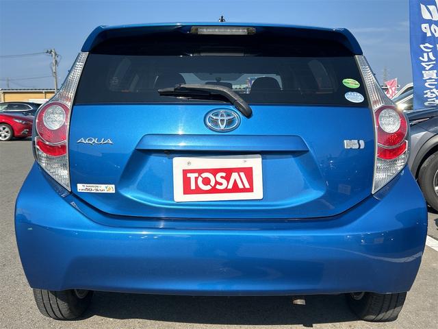 アクア S 純正フルセグSDナビ 純正CD DVD再生 ETC バックカメラ Blutetooth接続 スマートキー ワイパーデアイサー オートライト 横滑り防止装置 トラクションコントロール イモビライザー(39枚目)