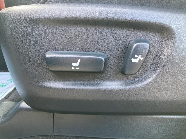 ランドクルーザープラド TX Lパッケージ 4WD ディーゼルターボ 3列シート 7人乗り 純正フルセグメモリーナビ バックカメラ ETC スマートキー 革シート パワーシート シートヒーター クルーズコントロール オートライト 横滑り防止装置(30枚目)