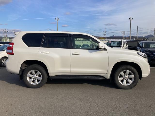 ランドクルーザープラド TX Lパッケージ 4WD ディーゼルターボ 3列シート 7人乗り 純正フルセグメモリーナビ バックカメラ ETC スマートキー 革シート パワーシート シートヒーター クルーズコントロール オートライト 横滑り防止装置(40枚目)