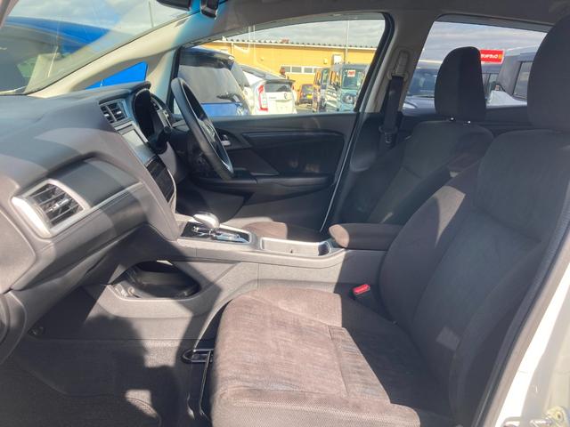 シャトル ハイブリッド ホンダセンシング 4WD ホンダセンシング 純正メモリーナビ バックカメラ リアコーナーセンサー ETC 横滑り防止装置 サイド/カーテンエアバック サイドミラーヒーター オートハイビーム トラクションコントロール(34枚目)