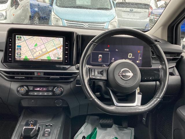 ノート S FOUR 4WD 寒冷地仕様車 エマージェンシーブレーキ 純正9インチフルセグSDナビ Blutetooth接続 全方位モニター コーナーセンサー シート/ステアヒーター LEDオートライト サイドエアバッグ(8枚目)