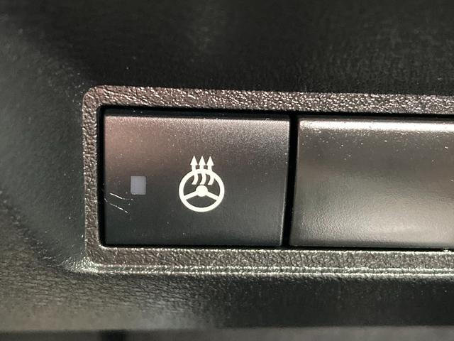 ノート S FOUR 4WD 寒冷地仕様車 エマージェンシーブレーキ 純正9インチフルセグSDナビ Blutetooth接続 全方位モニター コーナーセンサー シート/ステアヒーター LEDオートライト サイドエアバッグ(19枚目)