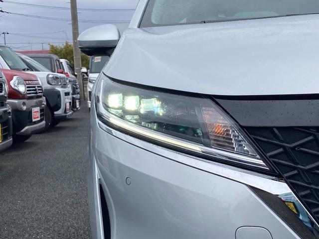 ノート S FOUR 4WD 寒冷地仕様車 エマージェンシーブレーキ 純正9インチフルセグSDナビ Blutetooth接続 全方位モニター コーナーセンサー シート/ステアヒーター LEDオートライト サイドエアバッグ(45枚目)