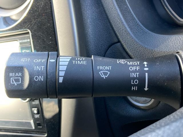 ノート X FOUR 4WD 純正フルセグSDナビ 純正CD DVD再生 Blutetooth接続 バックカメラ ETC 純正EGスターター ハロゲンライト トラクションコントロール 横滑り防止装置 AAC ウレタンステア(17枚目)