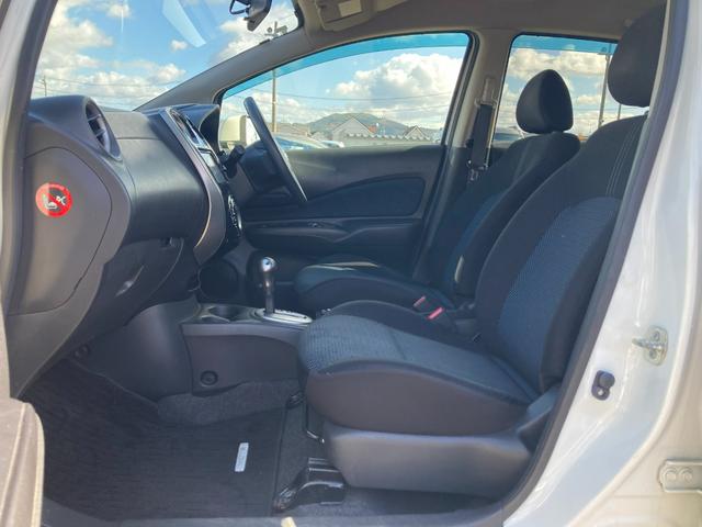 ノート X FOUR 4WD 純正フルセグSDナビ 純正CD DVD再生 Blutetooth接続 バックカメラ ETC 純正EGスターター ハロゲンライト トラクションコントロール 横滑り防止装置 AAC ウレタンステア(29枚目)