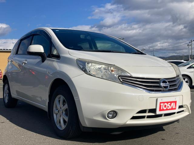 ノート X FOUR 4WD 純正フルセグSDナビ 純正CD DVD再生 Blutetooth接続 バックカメラ ETC 純正EGスターター ハロゲンライト トラクションコントロール 横滑り防止装置 AAC ウレタンステア(40枚目)