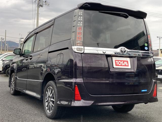 ヴォクシー ＺＳ　４ＷＤ　純正８インチフルセグナビ　ＤＶＤ再生　Ｂｌｕｔｅｔｏｏｔｈ接続　バックカメラ　ＥＴＣ　両側自動ドア　ＨＩＤオートライト　フロントフォグ　コーナーセンサー　リアクーラー　横滑り防止装置　純正ＡＷ（45枚目）