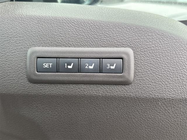 全車ルームクリーニングを行なっております。クリーニングのプロが行なっておりますので、前オーナー様の使用感もほとんど感じられません。