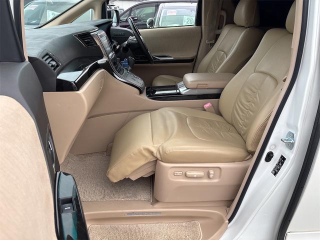 スマホを利用したＴＶ電話下見代行サービスを行なっております。ネット購入の現車を見られない不安を営業担当スタッフがお客様の気になる点をＴＶ電話を通して一緒に現車を確認致します♪担当営業の顔も見れます！