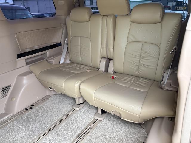 当店はお客様のカーライフをトータルサポートさせていただく為、自動車保険のあいおいニッセイ同和・東京海上日動火災の代理店です。自動車事故等、お困りの場合も迅速に対応が可能です。全て私達にお任せ下さい