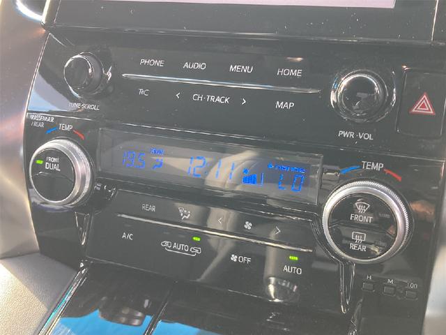 アルファード ２．５Ｓ　Ｃパッケージ　４ＷＤ　セーフティーセンス　Ｔ－ｃｏｎｎｅｃｔナビ　バックカメラ　純正リアモニター　黒革シート　両側パワースライドドア　レーダークルーズ　ＬＥＤヘッドライト　オートハイビーム　パワーシート（11枚目）