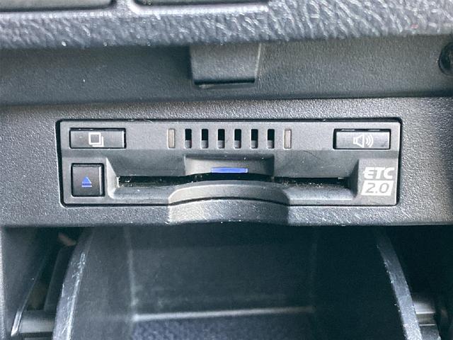 アルファード ２．５Ｓ　Ｃパッケージ　４ＷＤ　セーフティーセンス　Ｔ－ｃｏｎｎｅｃｔナビ　バックカメラ　純正リアモニター　黒革シート　両側パワースライドドア　レーダークルーズ　ＬＥＤヘッドライト　オートハイビーム　パワーシート（23枚目）