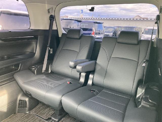 アルファード ２．５Ｓ　Ｃパッケージ　４ＷＤ　セーフティーセンス　Ｔ－ｃｏｎｎｅｃｔナビ　バックカメラ　純正リアモニター　黒革シート　両側パワースライドドア　レーダークルーズ　ＬＥＤヘッドライト　オートハイビーム　パワーシート（37枚目）