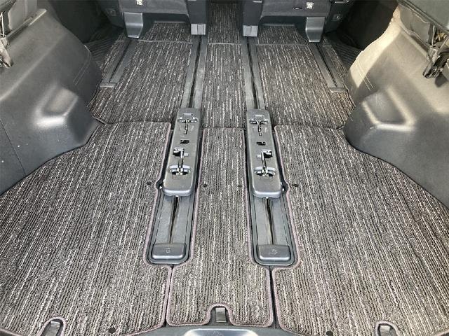 アルファード ２．５Ｓ　Ｃパッケージ　４ＷＤ　セーフティーセンス　Ｔ－ｃｏｎｎｅｃｔナビ　バックカメラ　純正リアモニター　黒革シート　両側パワースライドドア　レーダークルーズ　ＬＥＤヘッドライト　オートハイビーム　パワーシート（41枚目）