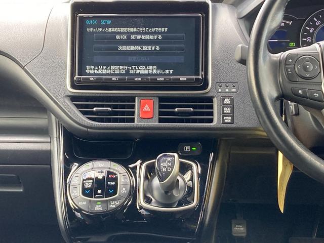 ノア Ｇ　セーフティーセンス？　純正９インチフルセグＳＤナビ　バックカメラ　両側パワースライドドア　ＬＥＤヘッドライト　オートライト　オートハイビーム　クルコン　シートヒーター　ＥＴＣ　横滑り防止装置（8枚目）