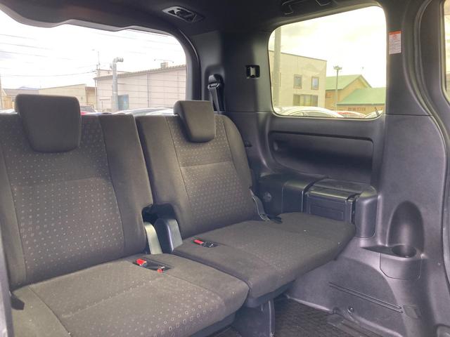 ノア Ｇ　セーフティーセンス？　純正９インチフルセグＳＤナビ　バックカメラ　両側パワースライドドア　ＬＥＤヘッドライト　オートライト　オートハイビーム　クルコン　シートヒーター　ＥＴＣ　横滑り防止装置（32枚目）