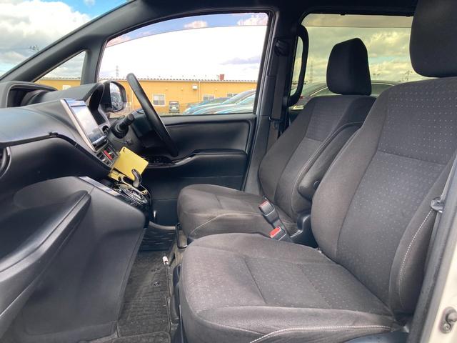 ノア Ｇ　セーフティーセンス？　純正９インチフルセグＳＤナビ　バックカメラ　両側パワースライドドア　ＬＥＤヘッドライト　オートライト　オートハイビーム　クルコン　シートヒーター　ＥＴＣ　横滑り防止装置（34枚目）