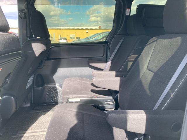 ノア Ｇ　セーフティーセンス？　純正９インチフルセグＳＤナビ　バックカメラ　両側パワースライドドア　ＬＥＤヘッドライト　オートライト　オートハイビーム　クルコン　シートヒーター　ＥＴＣ　横滑り防止装置（36枚目）