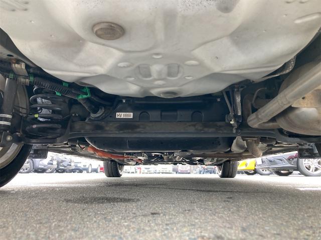 カローラフィールダー ハイブリッドＧ　ダブルバイビー　セーフティセンス　追突防止装置　純正フルセグＳＤナビ　純正ＣＤ　ＤＶＤ再生　Ｂｌｕｔｅｔｏｏｔｈ接続　ＥＴＣ　ＬＥＤオートライト　オートハイビーム　革巻きステア　合皮コンビシート　ステアスイッチ（50枚目）