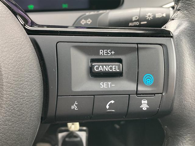 ノート Ｘ　ＦＯＵＲ　４ＷＤ　エマージェンシーブレーキ　プロパイロット　純正フルセグメモリーナビ　ＥＴＣ　ＵＳＢ　全方位モニター　スマートキー　デジタルインナーミラー　クルーズコントロール　シートヒーター　オートライト（21枚目）