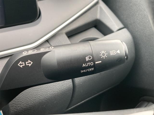 ノート Ｘ　ＦＯＵＲ　４ＷＤ　エマージェンシーブレーキ　プロパイロット　純正フルセグメモリーナビ　ＥＴＣ　ＵＳＢ　全方位モニター　スマートキー　デジタルインナーミラー　クルーズコントロール　シートヒーター　オートライト（23枚目）