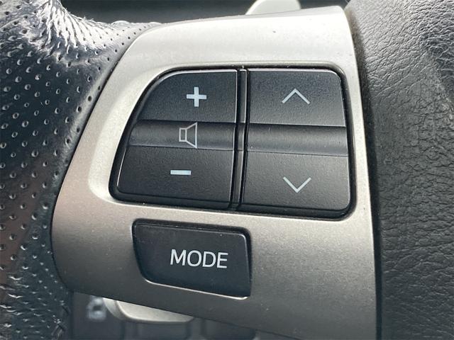 ヴォクシー ＺＳ　４ＷＤ　純正フルセグＳＤナビ　純正ＣＤ　ＤＶＤ再生　バックカメラ　ＥＴＣ　左側自動ドア　革巻きステア　ステアスイッチ　ウォークスルー　ＨＩＤオートライト　社外ドラレコ　純正アルミ　スタッドレスタイヤ有（17枚目）