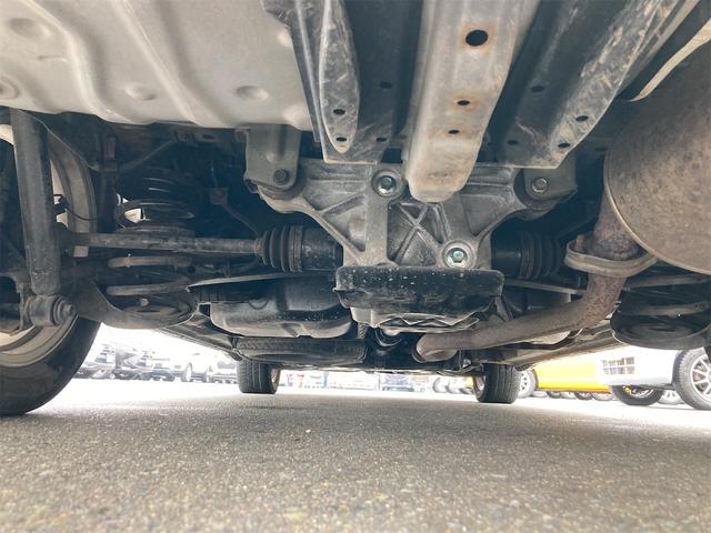 ヴォクシー ＺＳ　４ＷＤ　純正フルセグＳＤナビ　純正ＣＤ　ＤＶＤ再生　バックカメラ　ＥＴＣ　左側自動ドア　革巻きステア　ステアスイッチ　ウォークスルー　ＨＩＤオートライト　社外ドラレコ　純正アルミ　スタッドレスタイヤ有（46枚目）