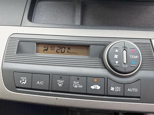 フリードハイブリッド ジャストセレクション ETC バックカメラ ナビ TV オートクルーズコントロール 両側電動スライドドア HID スマートキー アイドリングストップ 電動格納ミラー 3列シート ウォークスルー CVT アルミホイール CD(24枚目)
