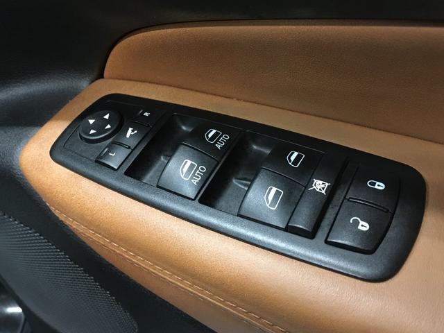 オーバーランド 4WD 茶本皮シート アルパインHDDナビ(50枚目)
