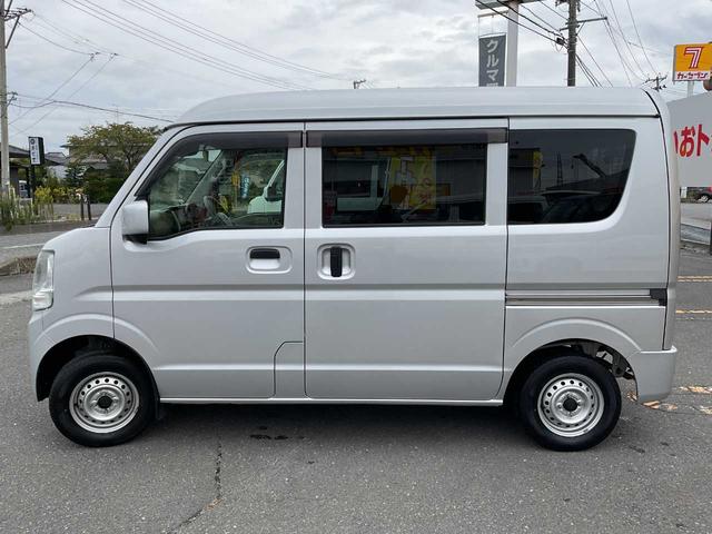 ＮＶ１００クリッパーバン ＤＸ　ＧＬエマージェンシーブレーキパッケージ　４ＷＤ　キーレス　パワステ　パワーウィンドウ　社外ナビ　ワンセグ　バックカメラ　電動格納ミラー　両側スライドドア　フロント＆バックソナー（4枚目）