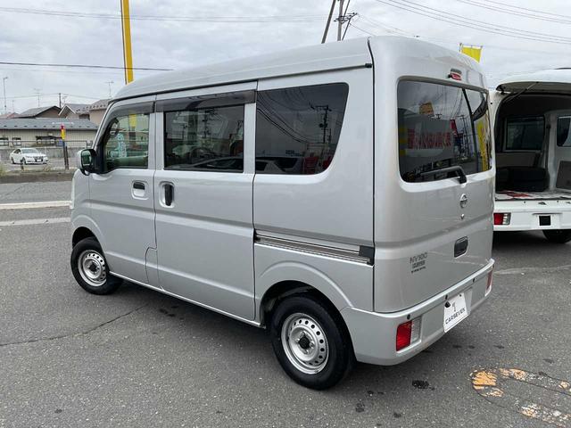 ＮＶ１００クリッパーバン ＤＸ　ＧＬエマージェンシーブレーキパッケージ　４ＷＤ　キーレス　パワステ　パワーウィンドウ　社外ナビ　ワンセグ　バックカメラ　電動格納ミラー　両側スライドドア　フロント＆バックソナー（5枚目）