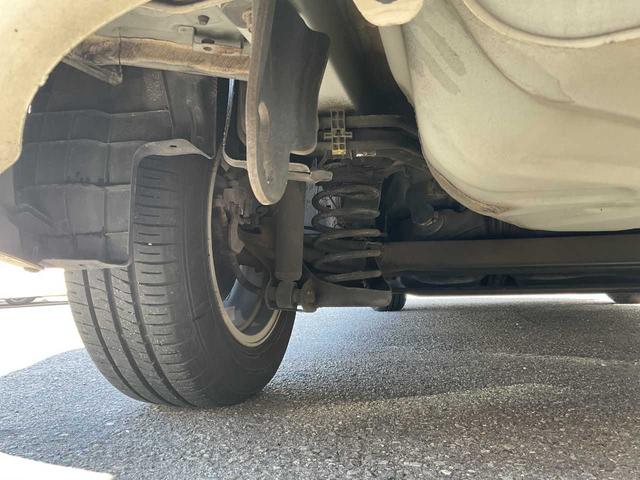 プリウス S ワンオーナー純正ナビワンセグTVバックカメラスマートキーHIDヘッドライトハイブリット1800cc(14枚目)