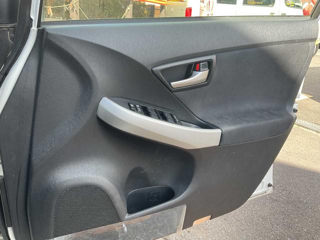 プリウス S ワンオーナー純正ナビワンセグTVバックカメラスマートキーHIDヘッドライトハイブリット1800cc(22枚目)