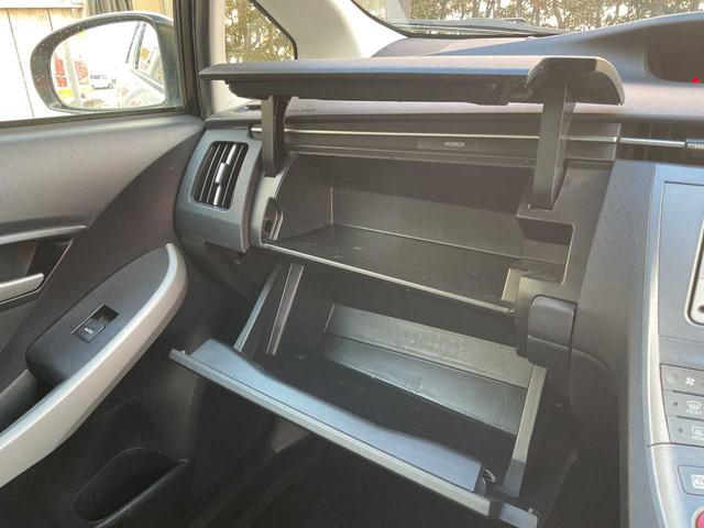 プリウス S ワンオーナー純正ナビワンセグTVバックカメラスマートキーHIDヘッドライトハイブリット1800cc(34枚目)