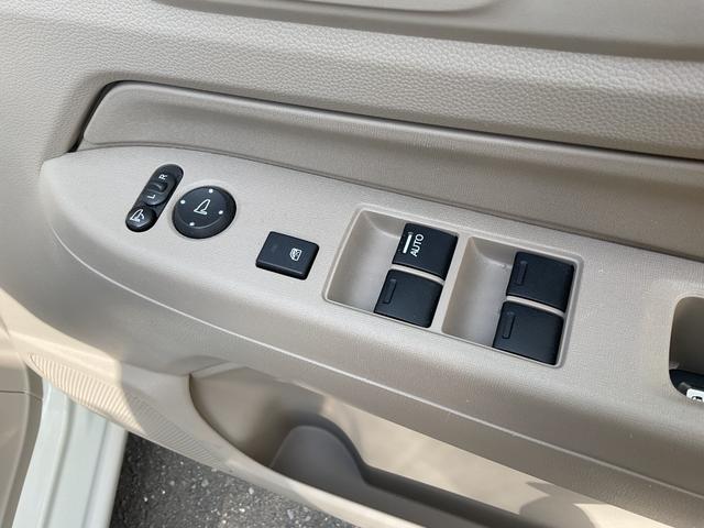 N-WGN G・Lパッケージ ユーザー買取ワンオーナースマートキープッシュエンジンオートエアコンチルトハンドルオートライトABS横滑防止純正メモリーナビフルセグTVブルートゥースバックカメラアイドリングストップ社外14(16枚目)