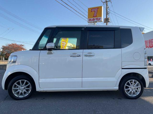 N-BOX G SSパッケージ スマートキー☆エンジンスターター☆純正ナビゲーション☆ワンセグTV☆ブルートゥース☆バックカメラ☆左側電動スライドドア☆横滑り防止☆アイドリングストップ☆ETC☆シートヒーター 14AW(4枚目)